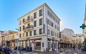 Hotel Des Congres Et Festivals